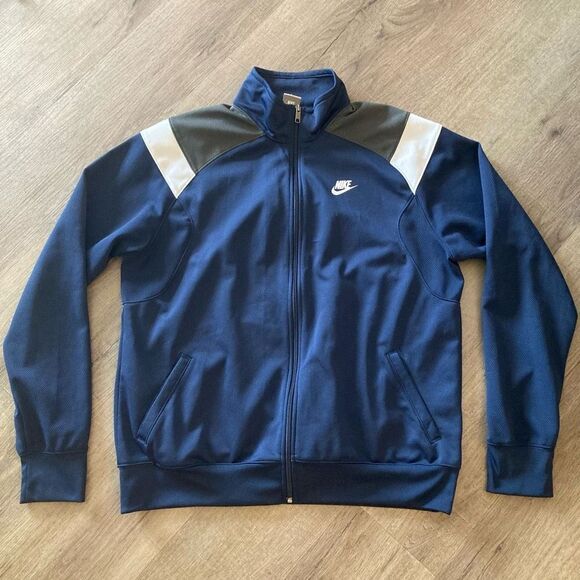 Nike track Coat XXL EUC